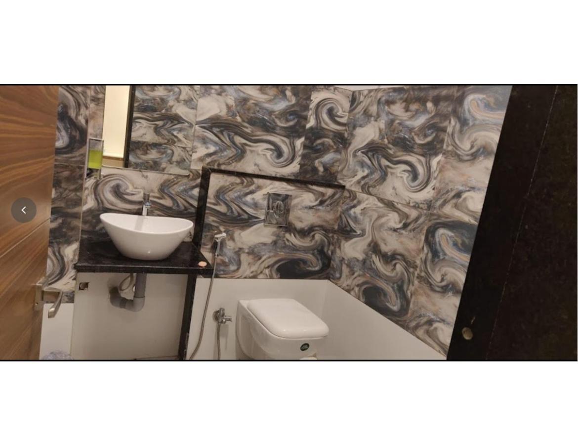 Hotel Govindam, Ujjain Zewnętrze zdjęcie